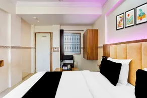 Collection O Ahmedabad Airport Formerly Hotel Runway Inn - Rom