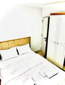 Five Stars Apart Bungalov - Rom