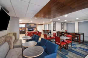 Holiday Inn Express & Suites Allentown-Dorney Park Area by IHG - Restaurang