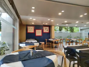 Kanak Beacon Hotel - Ashram Road Ahmedabad - Restaurant