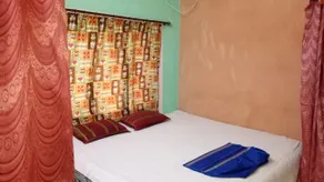 Home Stay World - Room