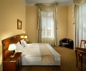 La Contessa Castle Hotel - Værelse