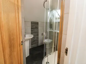 Little Rondeval - Bathroom