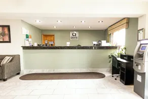 Quality Inn & Suites Marinette - Resepsjon