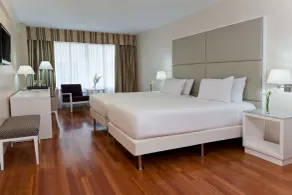 NH Latino - Habitación