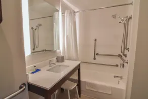 Holiday Inn Express & Suites - Indianapolis Northwest by IHG - Salle de bain