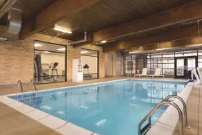 Country Inn & Suites by Radisson, Lawrence, KS - Piscine