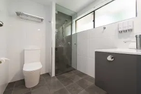 Fern Bay Motel - Badezimmer