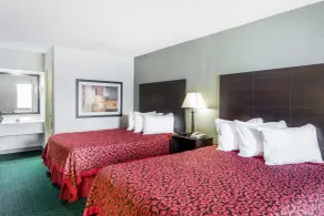 Days Inn by Wyndham Hendersonville - Chambre