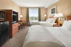 Days Inn & Suites by Wyndham Cochrane - Chambre