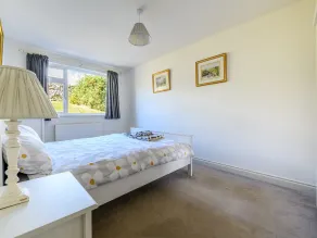2 Orchard Leigh - Camera