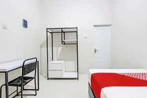 OYO 92757 Ndalem Pusponyidro Syariah - Værelse