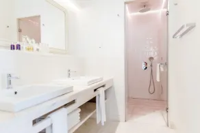 Corpo Santo Lisbon Historical Hotel - Bagno