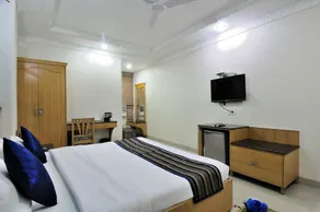 Hotel Maharaja Residency - Room