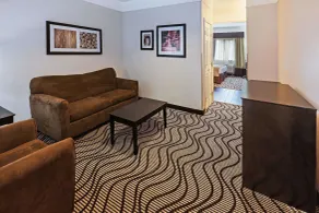 La Quinta Inn & Suites by Wyndham Pasadena - Room