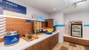 Holiday Inn Express Fremont - Milpitas Central by IHG - Restaurant