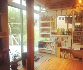 NEMARU Live with Books - Entrada (vista interior)