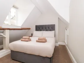 Purbeck Hotel Apartments - Flat 6 - Zimmer