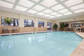 Embassy Suites by Hilton San Diego La Jolla - Piscine