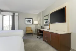DoubleTree by Hilton Austin - University Area - Room
