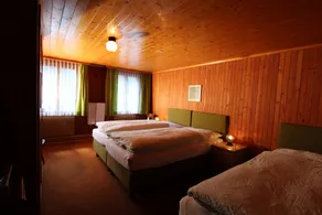 Hotel-Restaurant Alpina - Quarto