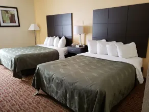 Quality Inn & Suites Sellersburg - Louisville Area - Chambre