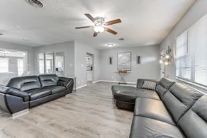 3 Mi to Venice Beach: Pet-friendly Home w/ Yard - Innenbereich