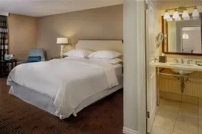 Sheraton Westport Lakeside Chalet - Chambre