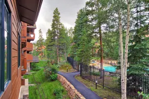 Appartement en copropriété avec sauna, jacuzzi et barbecue - Vue de la chambre