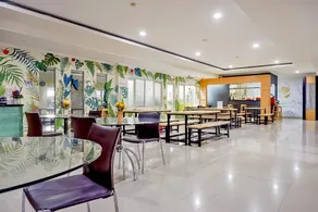OYO Life 93383 Wisma Kencana Puteri - Restaurant