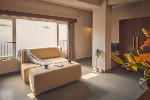Minimalist Poshtel and Suites - Hostel - Room