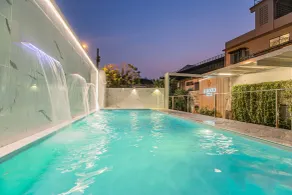 Marigold Sukhumvit - Free Shuttle to BTS Bearing Station - Piscine
