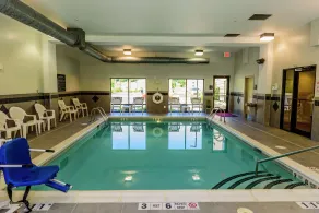 Hampton Inn & Suites Jamestown - Piscine