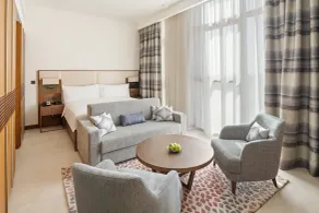 Staybridge Suites Dubai Al-Maktoum Airport by IHG - Room
