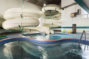 Travelodge by Wyndham Lloydminster - Piscine