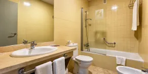 Apartamentos Vértice Sevilla Aljarafe - Badeværelse