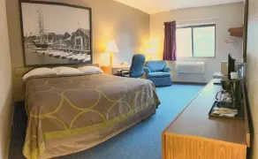 Super 8 by Wyndham Groton - Chambre