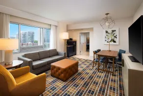 Embassy Suites by Hilton Atlanta Buckhead - Chambre