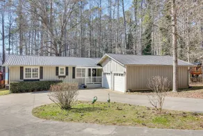 Lakefront Guntersville Base: Boat Parking & Power! - Innvendig