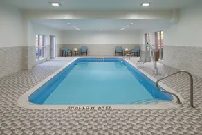 Fairfield by Marriott Niagara Falls, Canada - Piscine