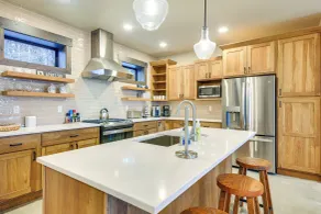 Luxury Ski Home w/ Hot Tub on Schweitzer Mountain - Innvendig