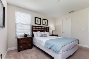 3BD Townhouse Themed 10 min to Disney l Gated - Værelse