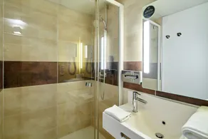 B&B HOTEL Paris Nord Gonesse Parc des Expos - Badezimmer