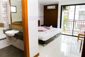 Chana Phuket Patong Hotel - Utsikt från rummet