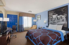 Super 8 by Wyndham Hammond - Room