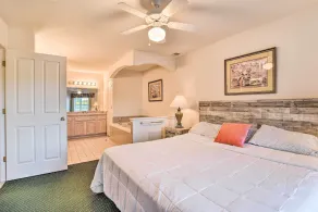 Michigan Condo: Heated Indoor Community Pool! - Interiør