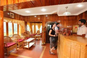 Goroomgo Poopada Resort Kerala - Réception