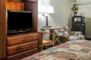 Rodeway Inn Allentown South - Room