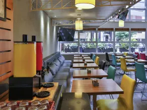 Ibis Maringa - Restaurant