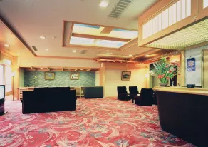 Tsutsui - Hall